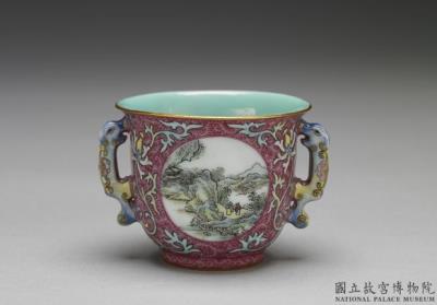 图片[3]-Cup with landscape on red ground in falangcai polychrome enamels, Qing dynasty, Qianlong reign (1736-1795)-China Archive